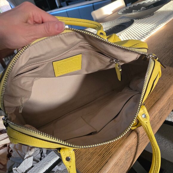 Vintage Coach Bag - Picture 6 of 12